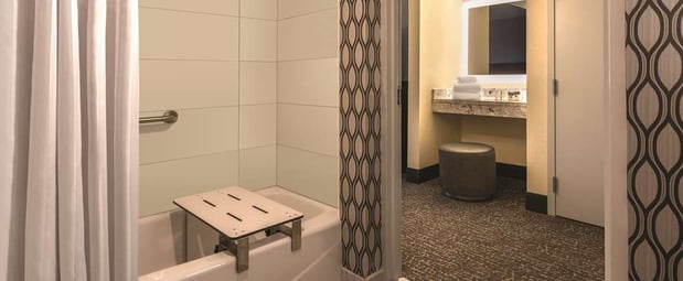 Images DoubleTree by Hilton Chicago Schaumburg