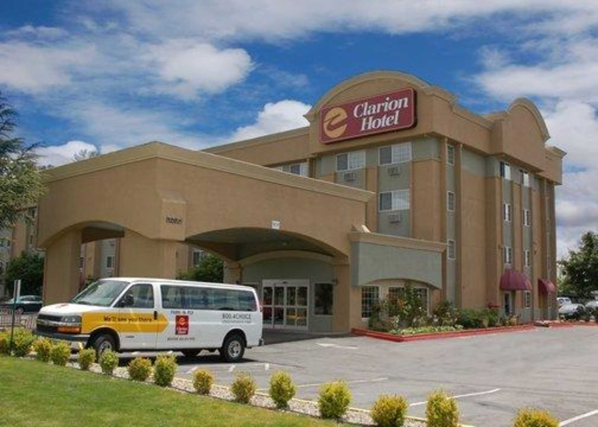 clarion inn and suites