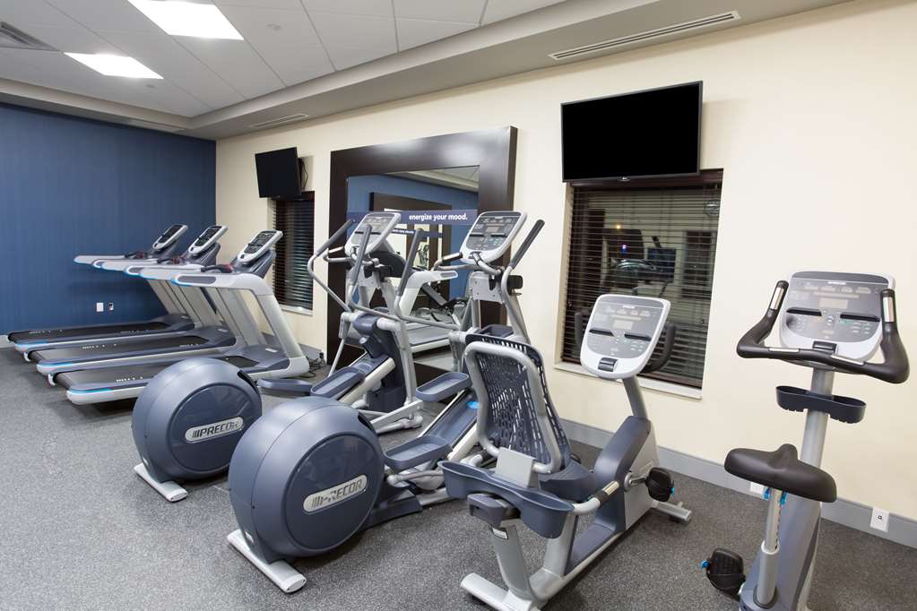 Health club  fitness center  gym Hampton Inn by Hilton Lloydminster Lloydminster (780)874-1118