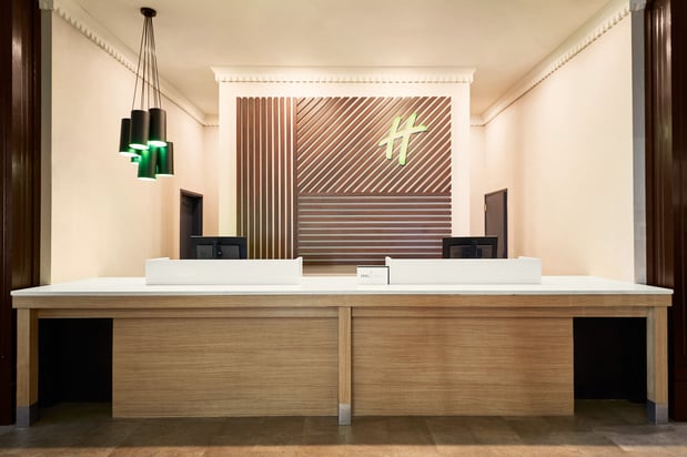 Images Holiday Inn & Suites Madison West - Middleton by IHG