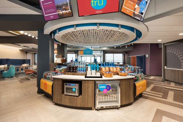 Images Tru by Hilton Cedar Rapids Westdale