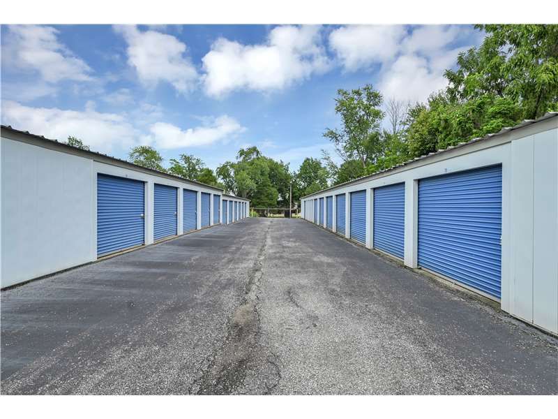 Exterior Units - Storage Express at 405 E 1st St, Huntingburg, IN 47542