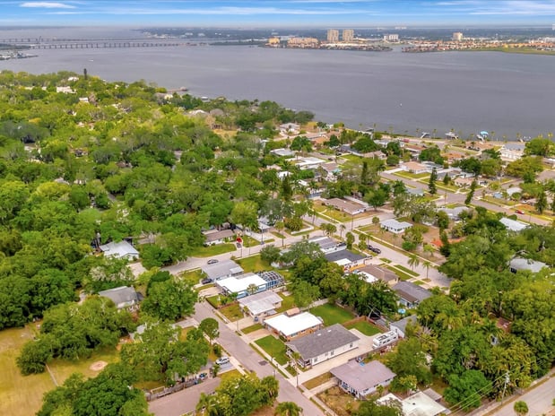 Images Christopher Johnson Realtor
