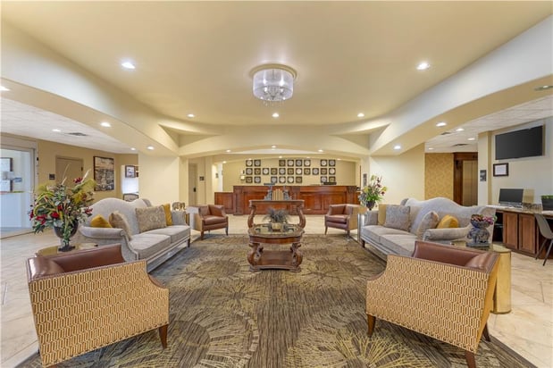 Images Best Western Plus Monica Royale Inn & Suites