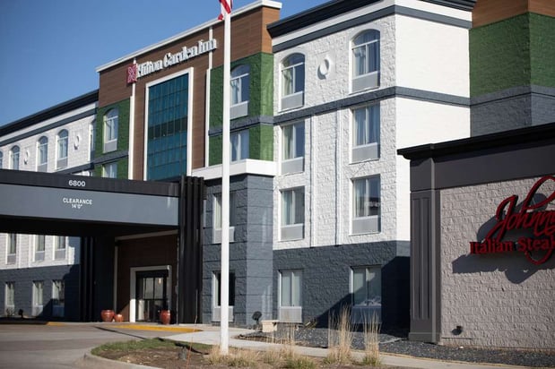 Images Hilton Garden Inn Des Moines Airport