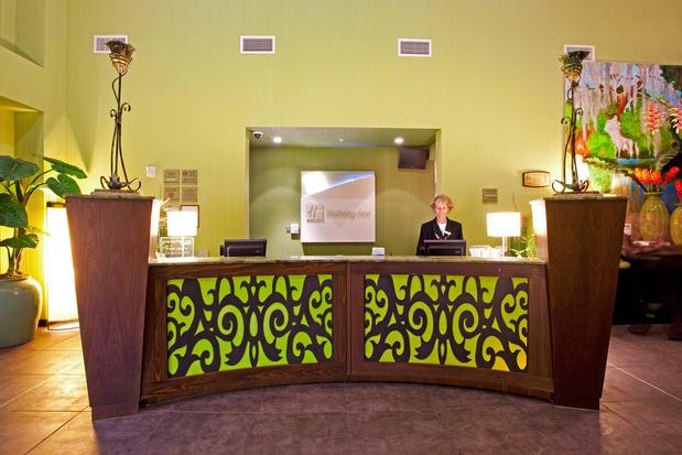 Images Holiday Inn & Suites Ocala Conference Center, an IHG Hotel