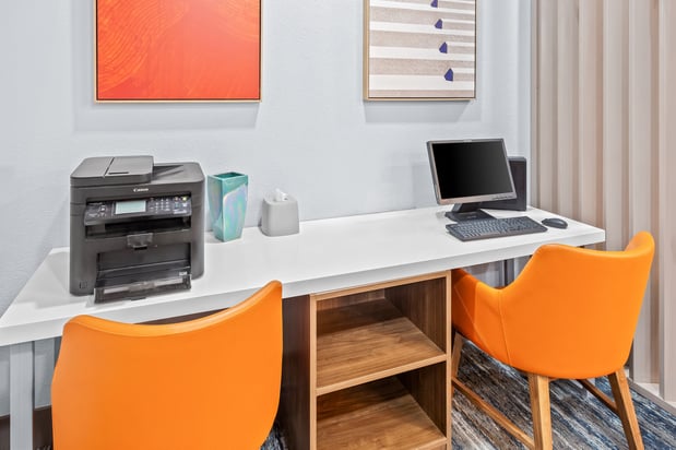Images Holiday Inn Express & Suites Charleston NW - Cross Lanes by IHG