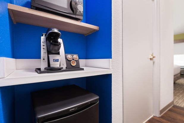Images Holiday Inn Express & Suites Columbus Airport East by IHG