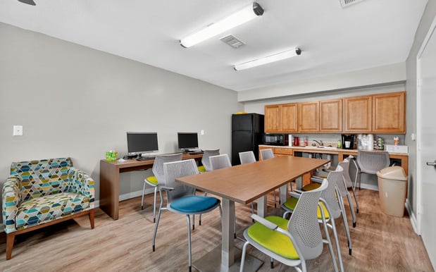 Images Fair Oaks Apartments