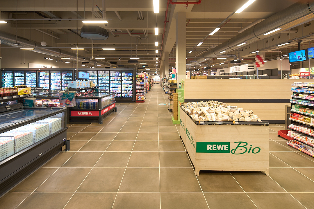 Bild 2 REWE Kriegisch in München