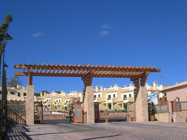 Images E. T. Moore Manufacturing, Inc.