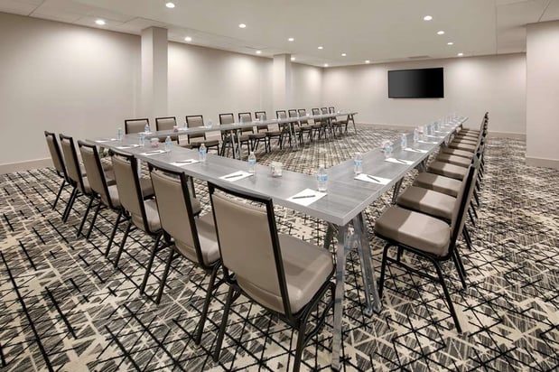Images Embassy Suites by Hilton Atlanta Perimeter Center