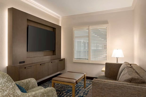 Images Embassy Suites by Hilton Tampa Downtown Convention Center