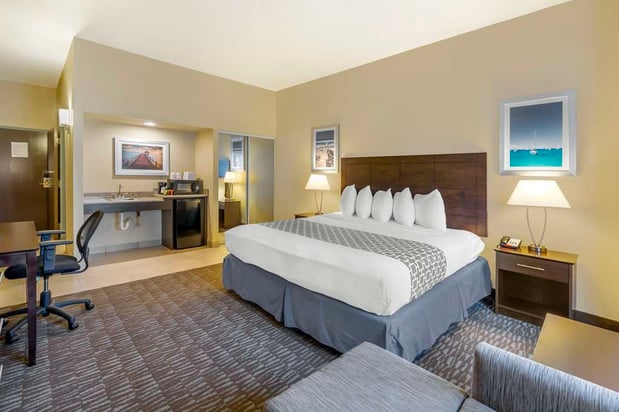 Images Best Western Naples Plaza Hotel