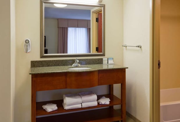 Images Hampton Inn & Suites Lino Lakes