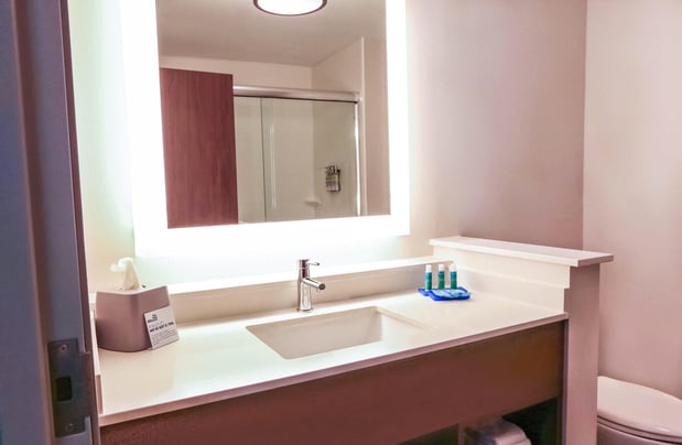 Images Holiday Inn Express & Suites Houston IAH - Beltway 8 by IHG