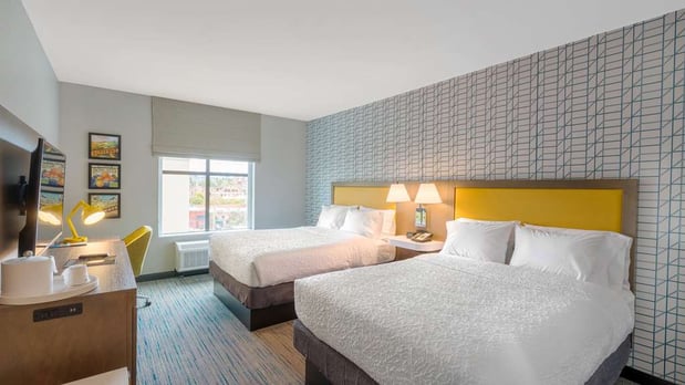 Images Hampton Inn Riverside Downtown
