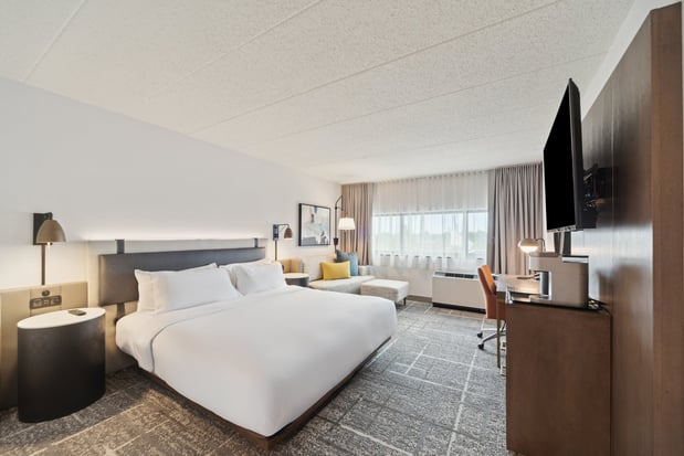 Images Crowne Plaza Lansing by IHG