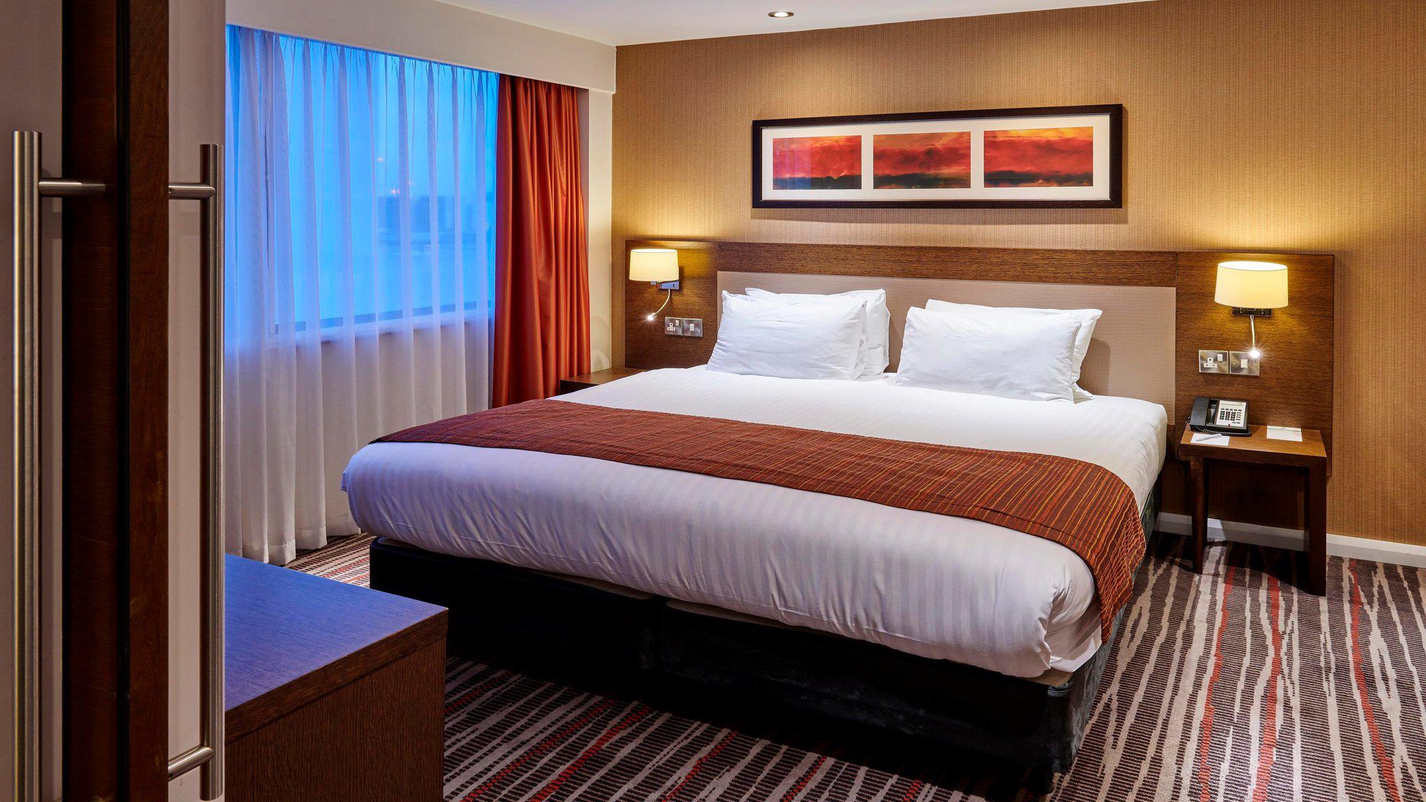 Holiday Inn London - Wembley, an IHG Hotel Wembley 020 8902 8839