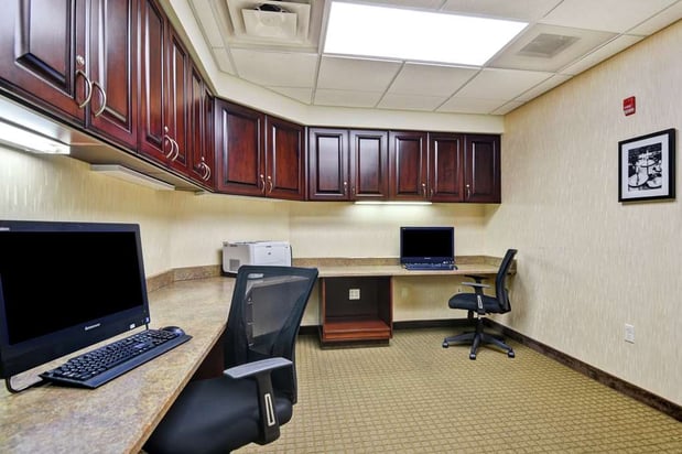 Images Hampton Inn & Suites Peoria at Grand Prairie, IL