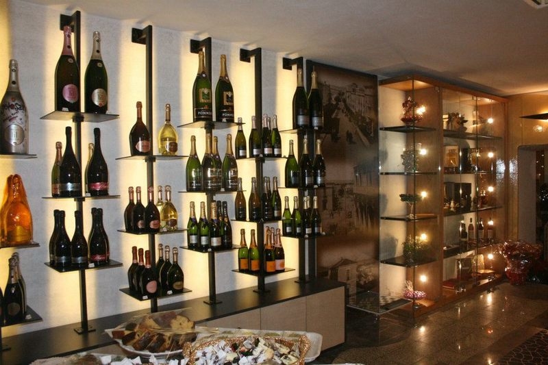 Images Enoteca Marino