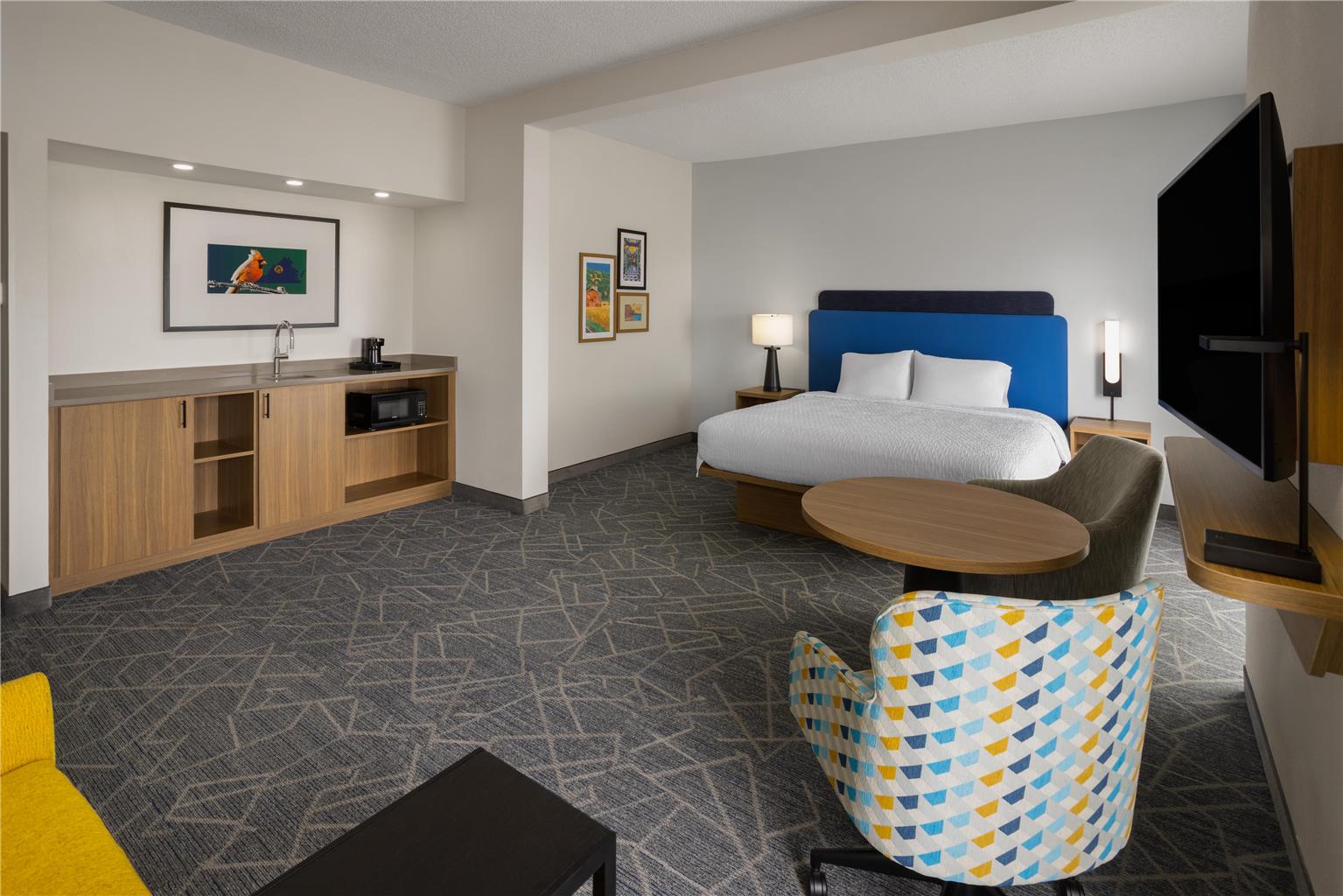 Guest room
