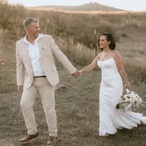 Liv Gracefully Blooms Image