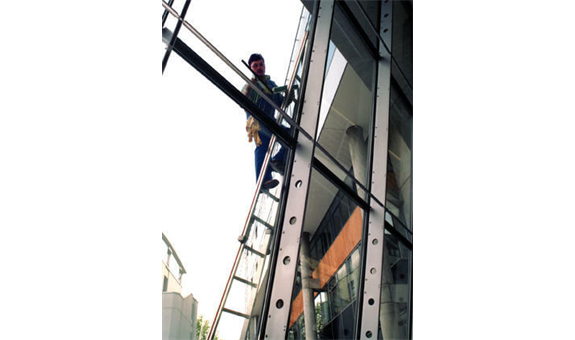 Gebäudereinigung René Frackowiak, Bahlenstr. 30 in Düsseldorf