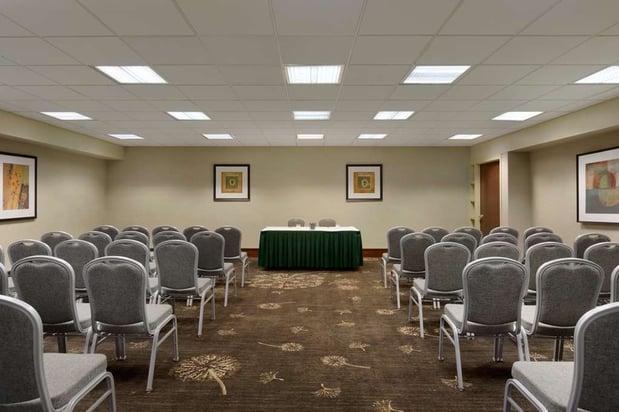 Images Embassy Suites by Hilton Piscataway Somerset