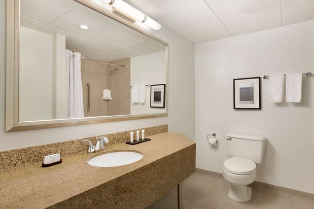 Images Embassy Suites by Hilton Boca Raton