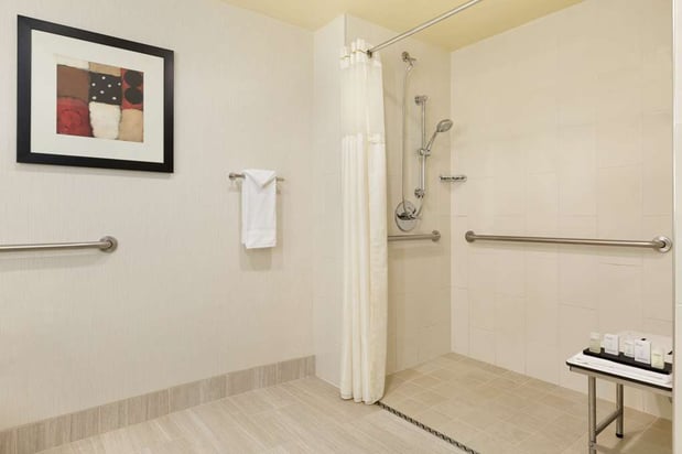 Images Embassy Suites by Hilton Chicago North Shore Deerfield