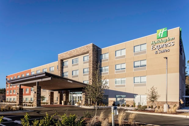 Images Holiday Inn Express & Suites Wilmington West - Medical Park by IHG