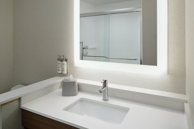 Images Holiday Inn Express & Suites Brunswick by IHG