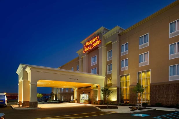 Images Hampton Inn & Suites Buffalo Airport