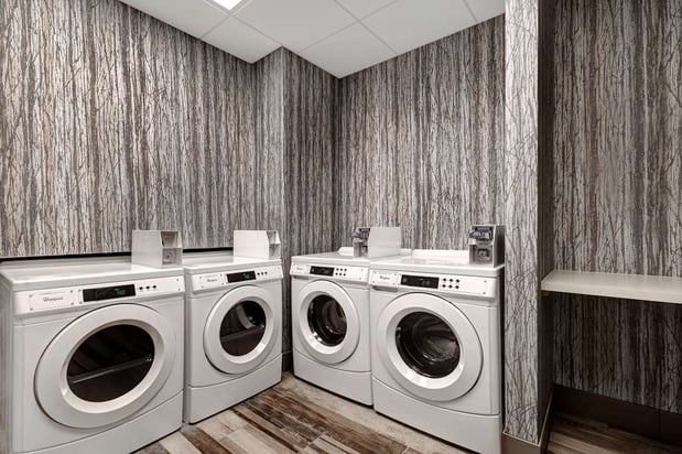 Images Homewood Suites by Hilton Oak Creek Milwaukee