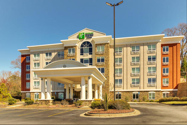 Images Holiday Inn Express & Suites Columbus - Ft Benning Maingate by IHG