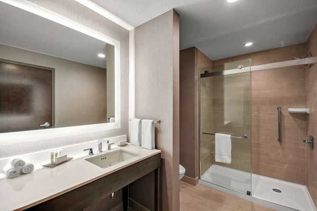 Images Embassy Suites by Hilton Jonesboro Red Wolf Convention Center