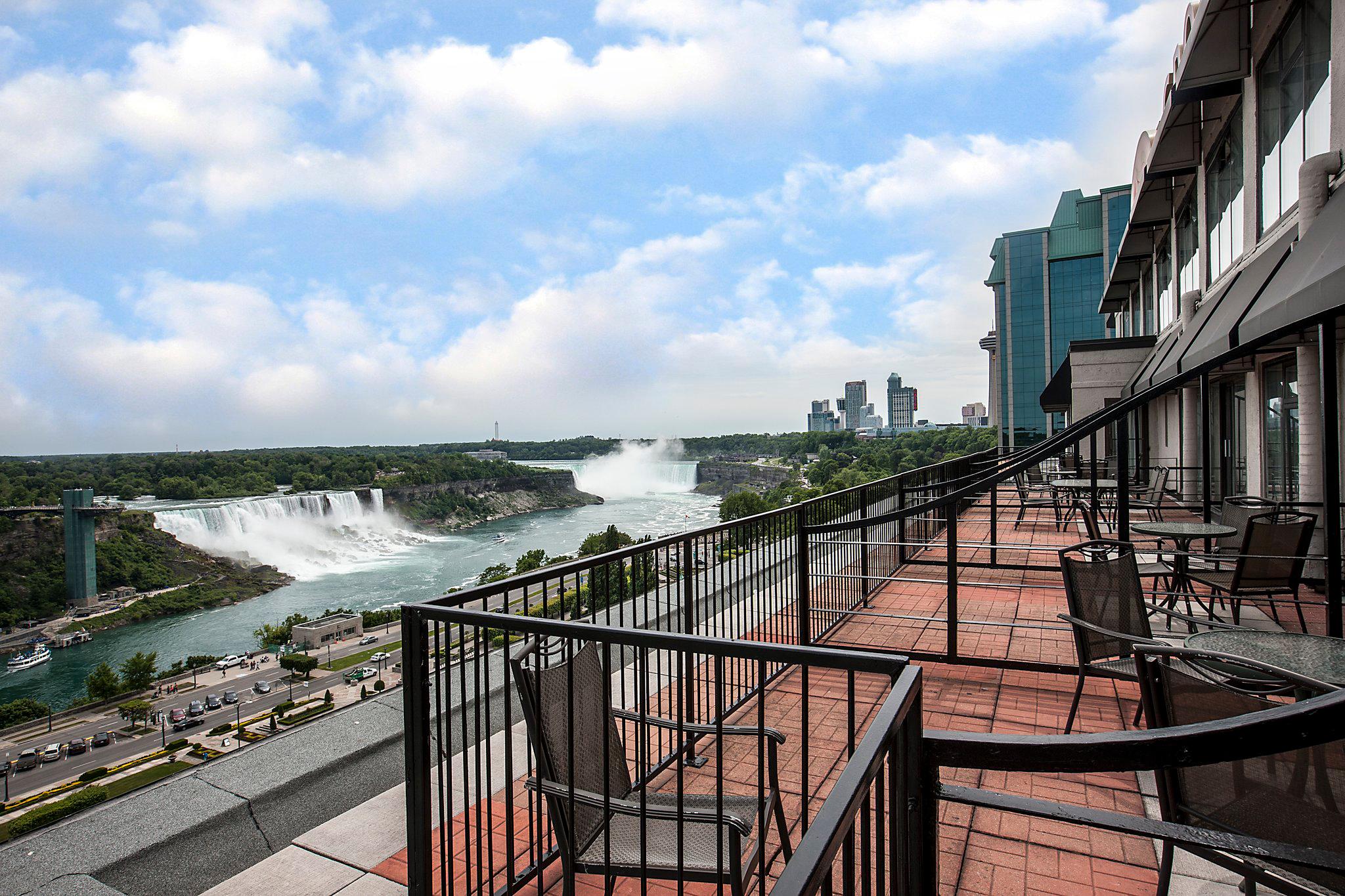 Crowne Plaza Niagara Falls-Fallsview, an IHG Hotel Niagara Falls (905)374-4447