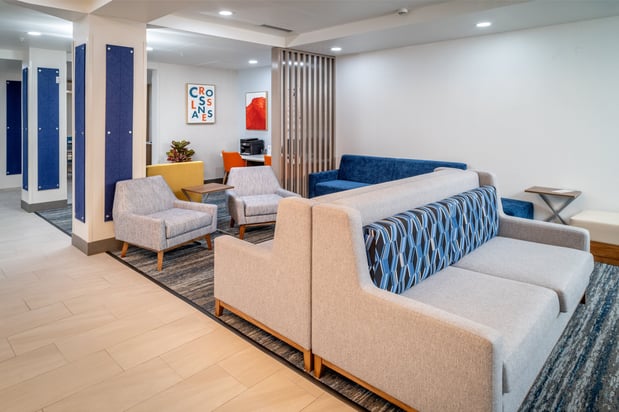 Images Holiday Inn Express & Suites Charleston NW - Cross Lanes by IHG
