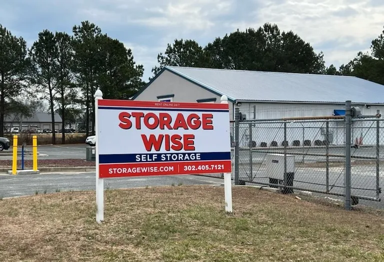 Safe and secure self-storage facility near Fastenal in Salisbury, MD