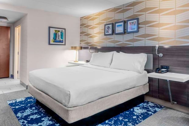 Images Hilton Garden Inn Freeport Downtown