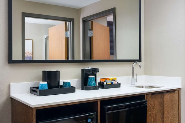 Images Embassy Suites by Hilton Charleston Airport Hotel & Convention Center