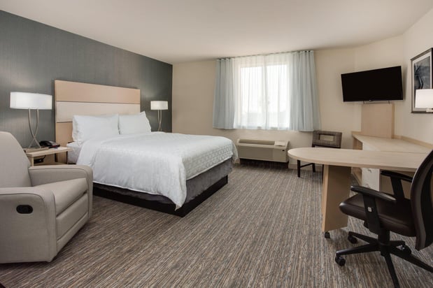 Images Candlewood Suites Miami Intl Airport - 36th St by IHG