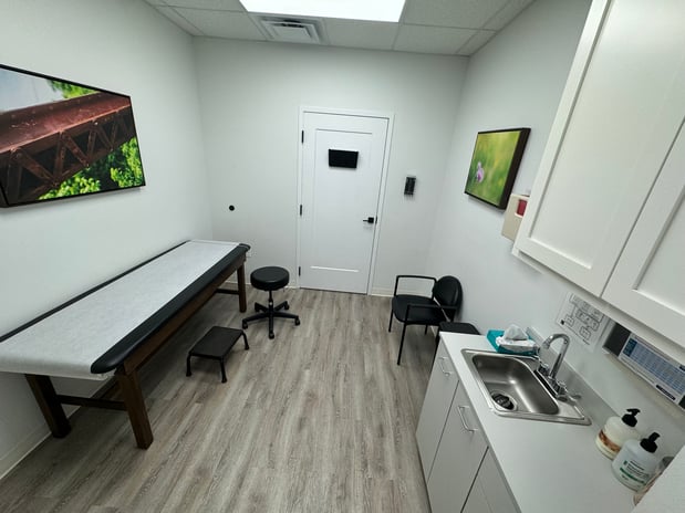 Images Xpress Wellness Urgent Care - Seminole