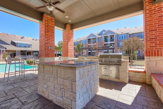 Images Platinum Castle Hills