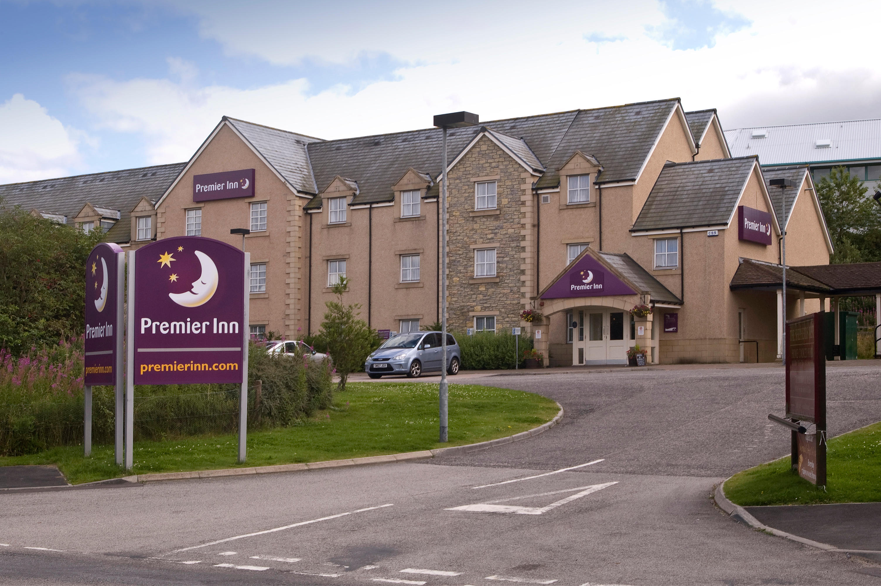 Images Premier Inn Aberdeen (Westhill) hotel
