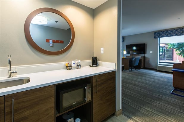 Images Hampton Inn & Suites Wilder