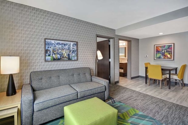 Images Home2 Suites by Hilton Taylor Detroit