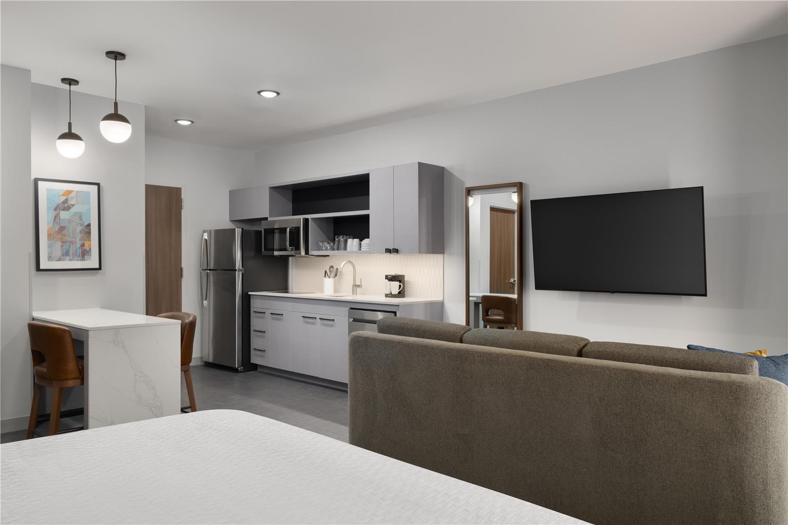 Guest room