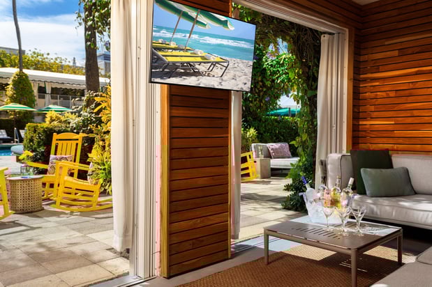 Images Kimpton Surfcomber Hotel by IHG